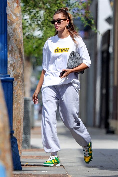 hailey bieber nike dunks|hailey bieber outfits.